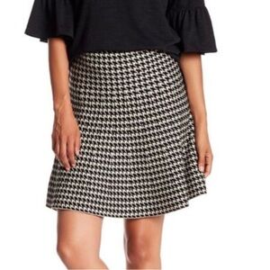 Max Studio Houndstooth Sweater Skirt – Black & Cream (Size S)